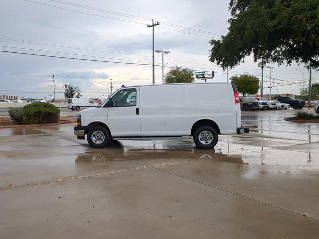 2022 GMC Savana Cargo Van Vehicle Photo in SELMA, TX 78154-1460