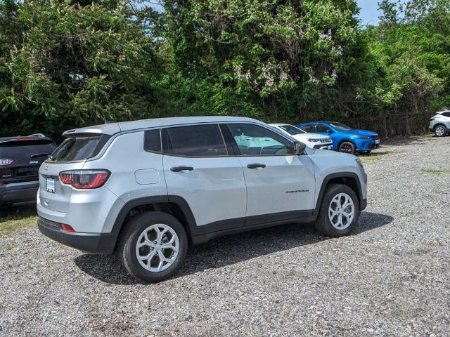 2024 Jeep Compass Vehicle Photo in Bowie, MD 20716