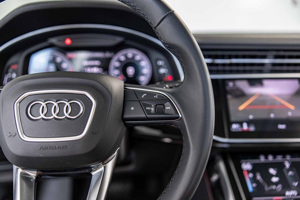 2024 Audi Q7 Vehicle Photo in Saint Charles, IL 60174