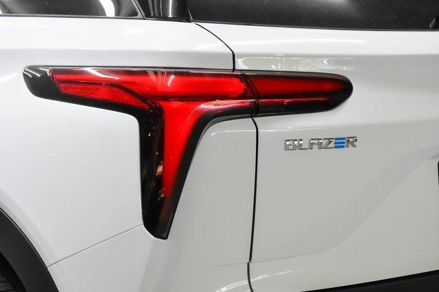 2024 Chevrolet Blazer EV Vehicle Photo in EVERETT, WA 98203-5662