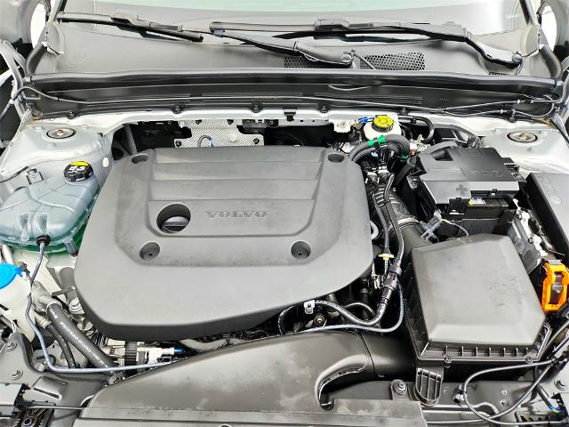 2023 Volvo XC40 Vehicle Photo in Grapevine, TX 76051