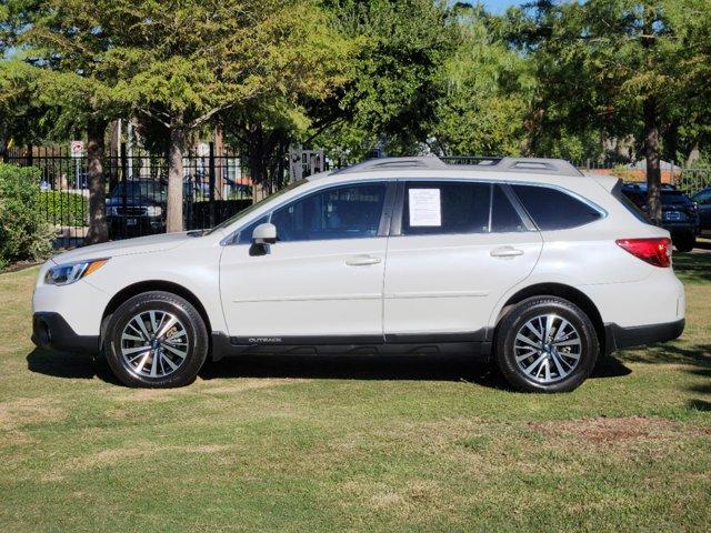 2017 Subaru Outback Vehicle Photo in DALLAS, TX 75209