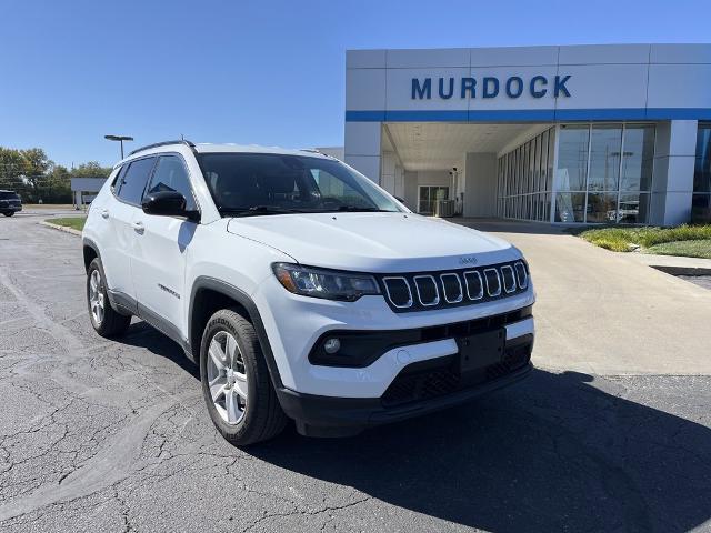 2022 Jeep Compass Vehicle Photo in MANHATTAN, KS 66502-5036