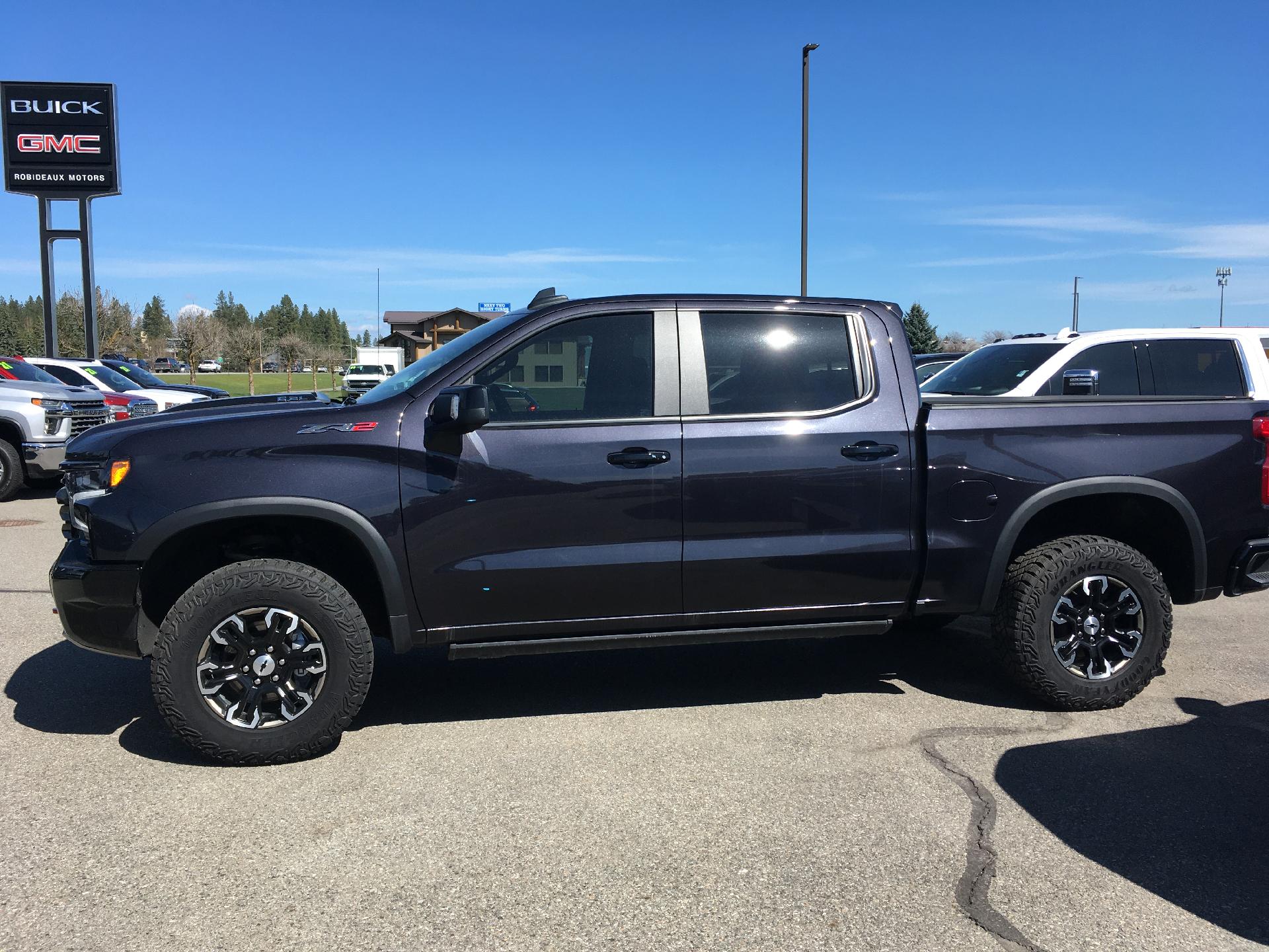 Used 2023 Chevrolet Silverado 1500 ZR2 with VIN 3GCUDHEL5PG140543 for sale in Coeur D'alene, ID