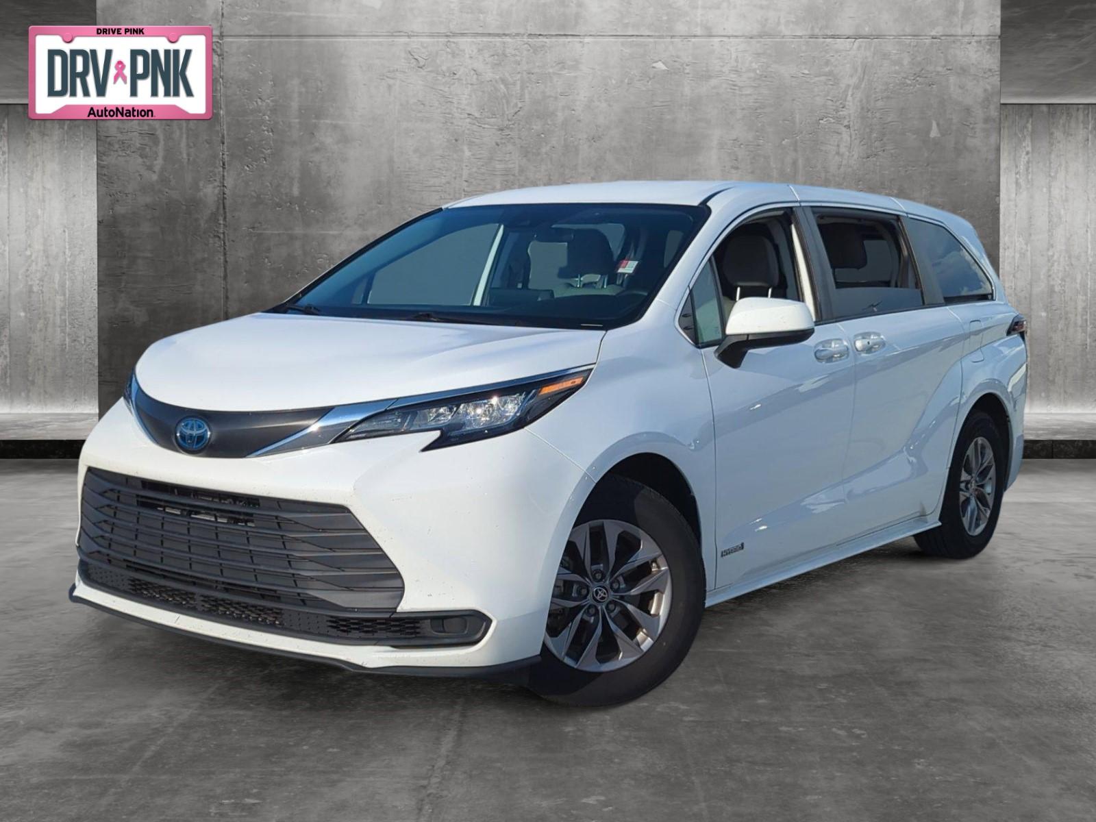 2021 Toyota Sienna Vehicle Photo in Ft. Myers, FL 33907