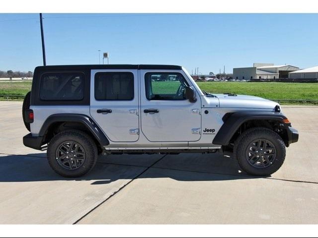 2024 Jeep Wrangler Vehicle Photo in ROSENBERG, TX 77471