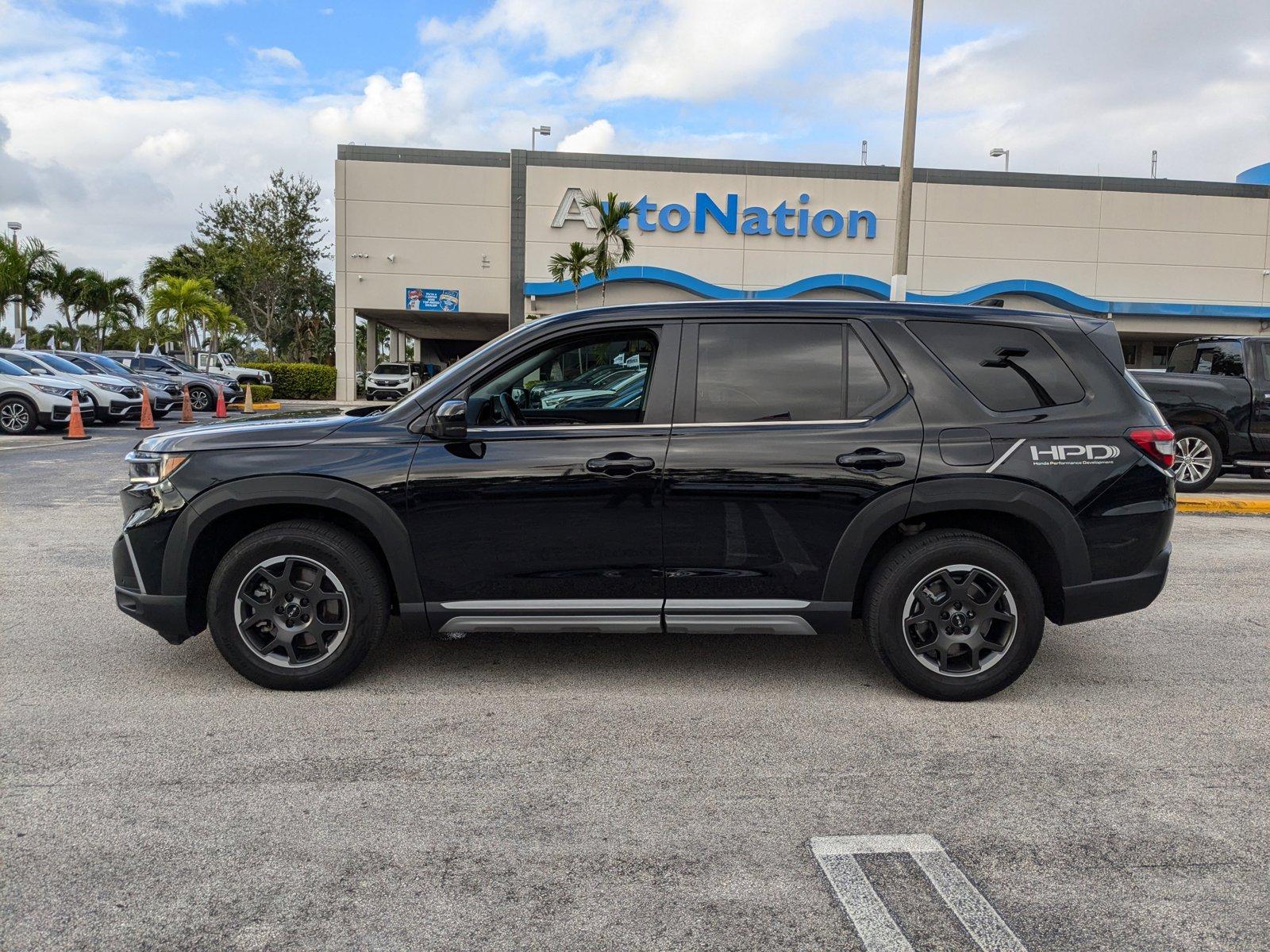 2023 Honda Pilot Vehicle Photo in Miami, FL 33015