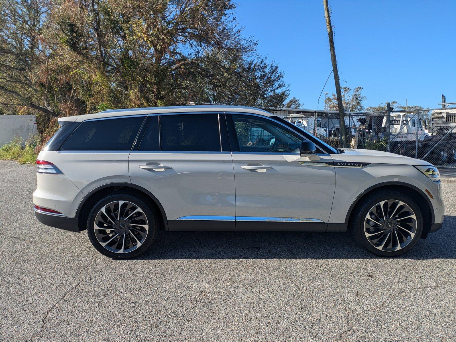 2020 Lincoln Aviator Vehicle Photo in Sarasota, FL 34231