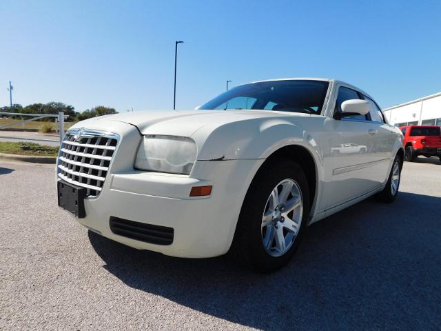 2007 Chrysler 300-Series Vehicle Photo in Gatesville, TX 76528