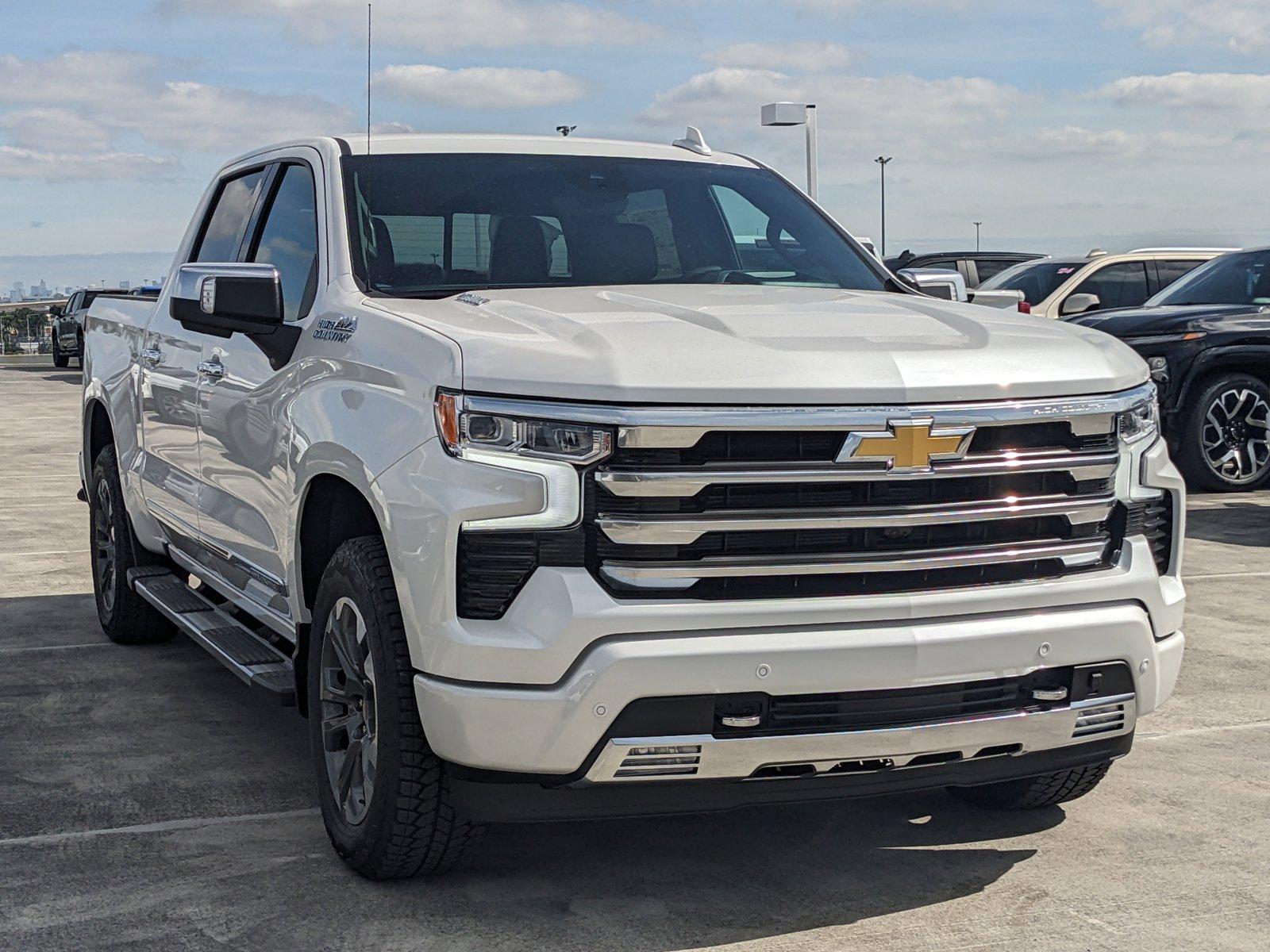 2025 Chevrolet Silverado 1500 Vehicle Photo in MIAMI, FL 33172-3015