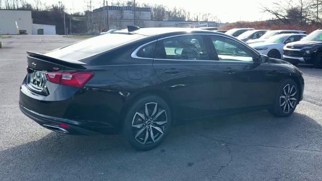 2021 Chevrolet Malibu Vehicle Photo in MOON TOWNSHIP, PA 15108-2571