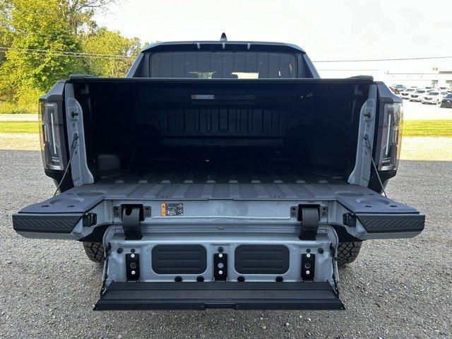 2025 GMC HUMMER EV Pickup Vehicle Photo in JACKSON, MI 49202-1834