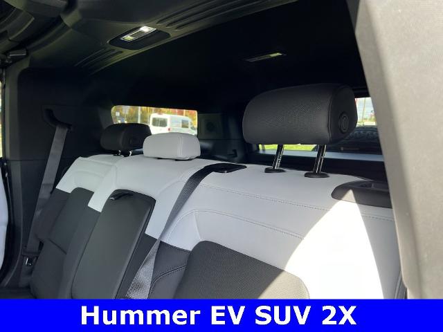 2025 GMC HUMMER EV SUV Vehicle Photo in CHICOPEE, MA 01020-5001