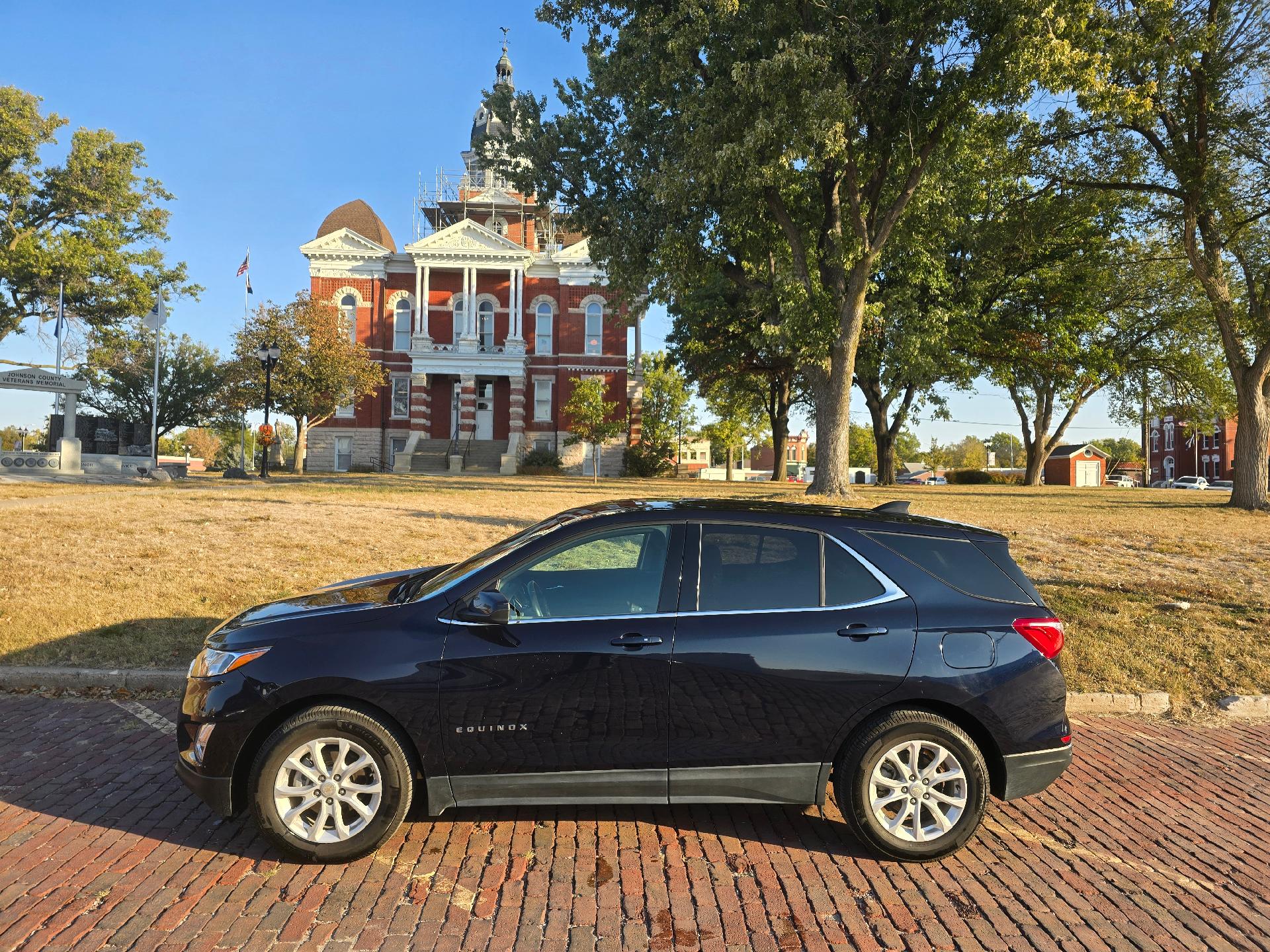 Used 2020 Chevrolet Equinox LT with VIN 3GNAXKEVXLS734505 for sale in Tecumseh, NE