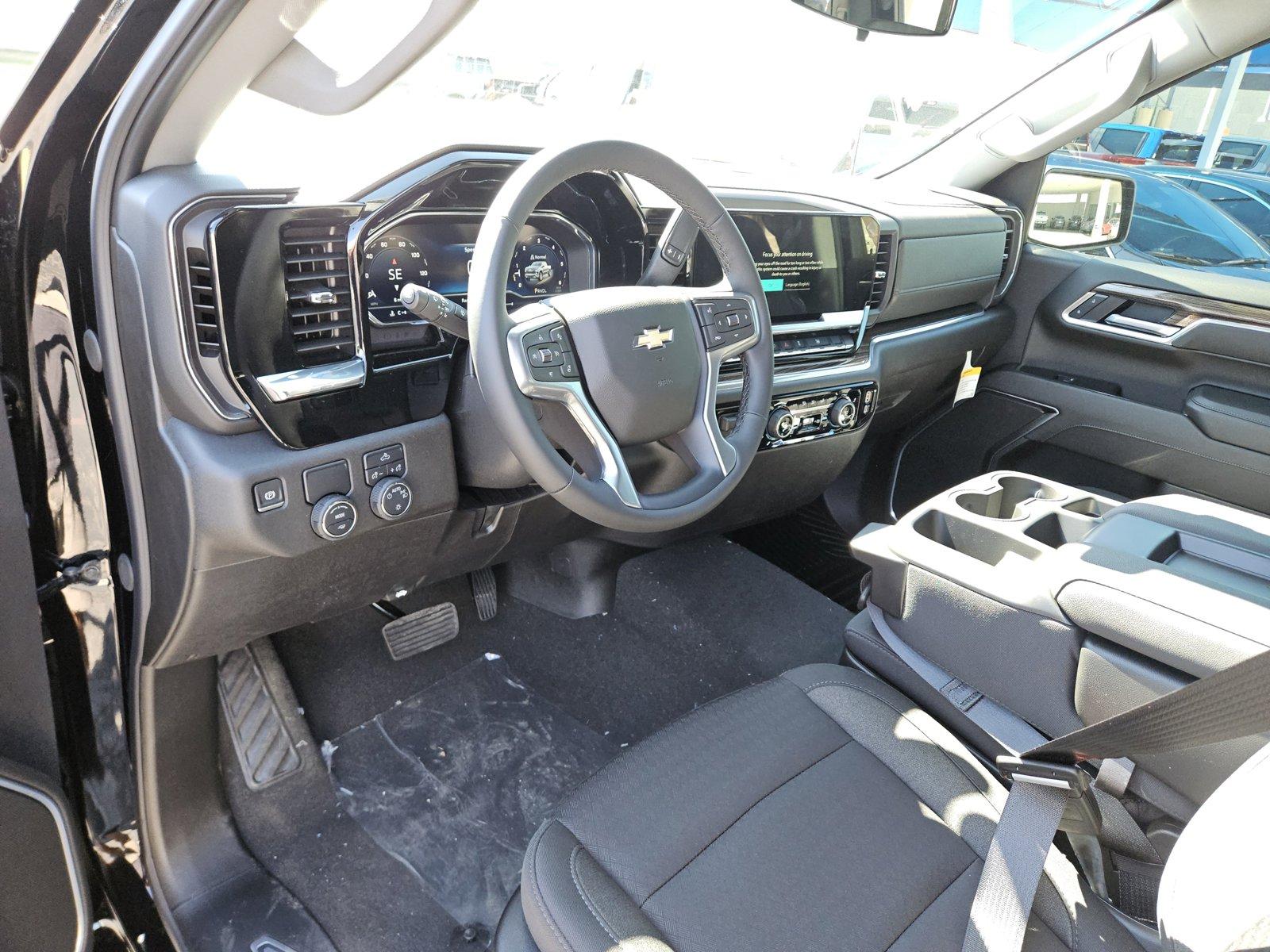 2025 Chevrolet Silverado 1500 Vehicle Photo in NORTH RICHLAND HILLS, TX 76180-7199