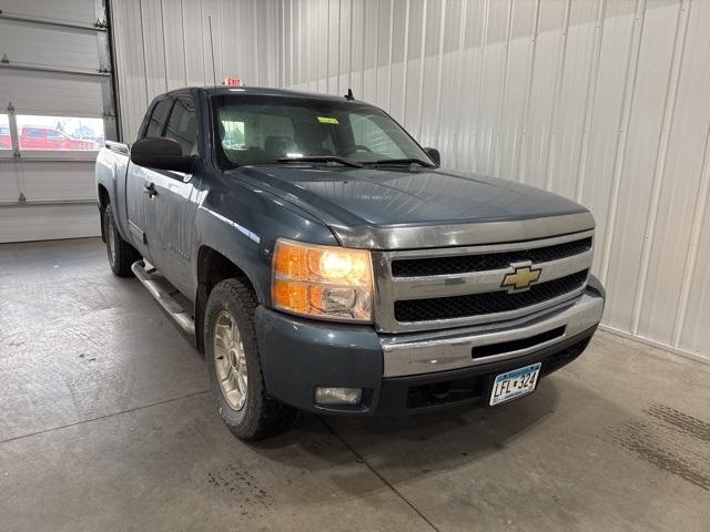 2011 Chevrolet Silverado 1500 Vehicle Photo in GLENWOOD, MN 56334-1123