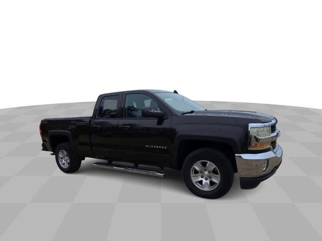 Used 2018 Chevrolet Silverado 1500 LT with VIN 1GCVKRECXJZ134017 for sale in Grand Rapids, MN