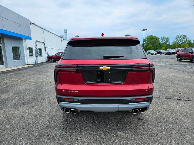 2024 Chevrolet Traverse Vehicle Photo in TWO RIVERS, WI 54241-1823