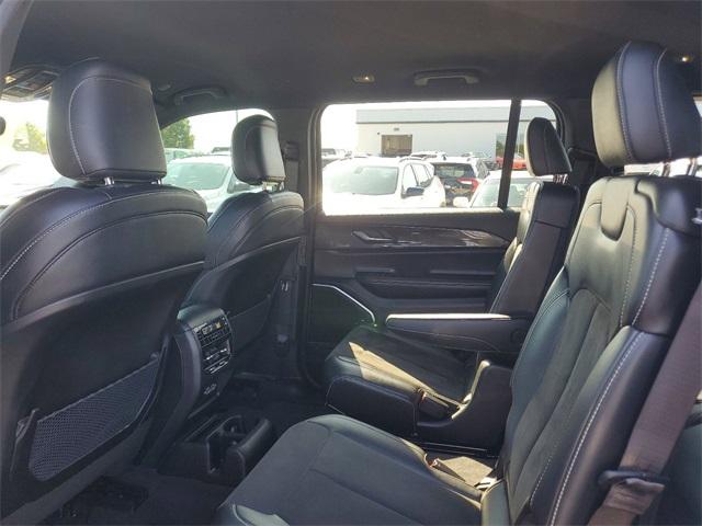 2022 Jeep Grand Cherokee L Vehicle Photo in GRAND BLANC, MI 48439-8139