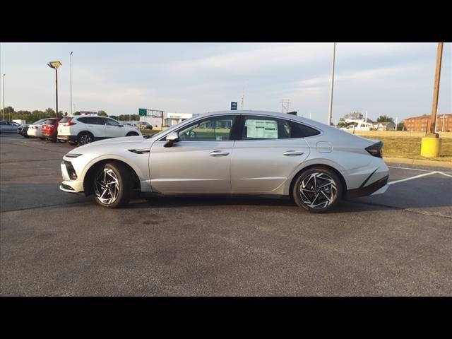 2024 Hyundai SONATA Vehicle Photo in O'Fallon, IL 62269