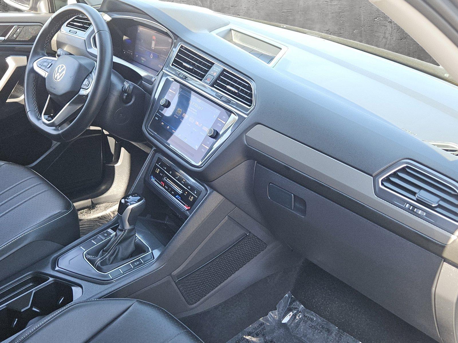 2022 Volkswagen Tiguan Vehicle Photo in PEORIA, AZ 85382-3715