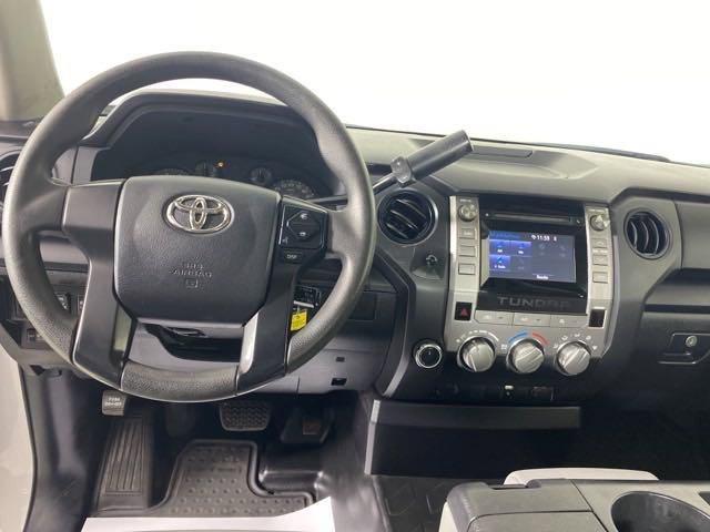 2015 Toyota Tundra 4WD Truck Vehicle Photo in MEDINA, OH 44256-9001