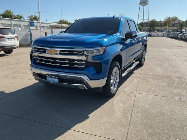 2022 Chevrolet Silverado 1500 Vehicle Photo in ENGLEWOOD, CO 80113-6708