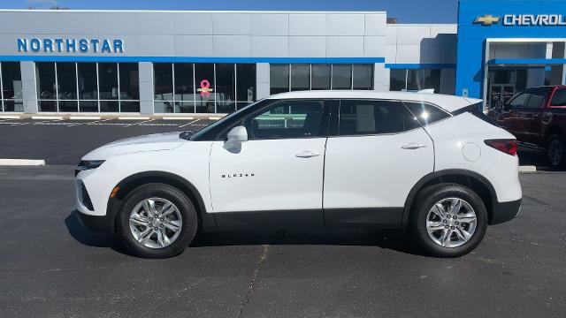 2021 Chevrolet Blazer Vehicle Photo in MOON TOWNSHIP, PA 15108-2571