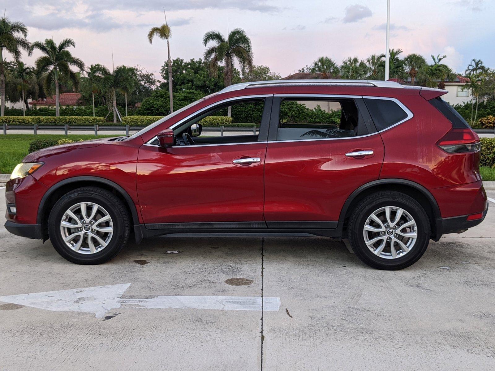 2018 Nissan Rogue Vehicle Photo in Davie, FL 33331