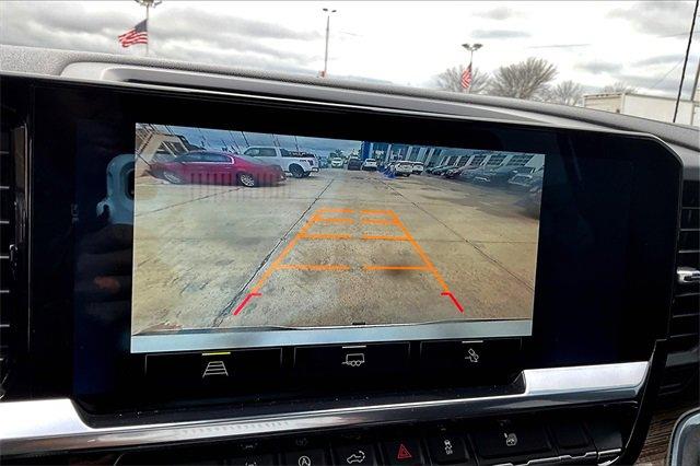 2024 Chevrolet Silverado 1500 Vehicle Photo in TOPEKA, KS 66609-0000