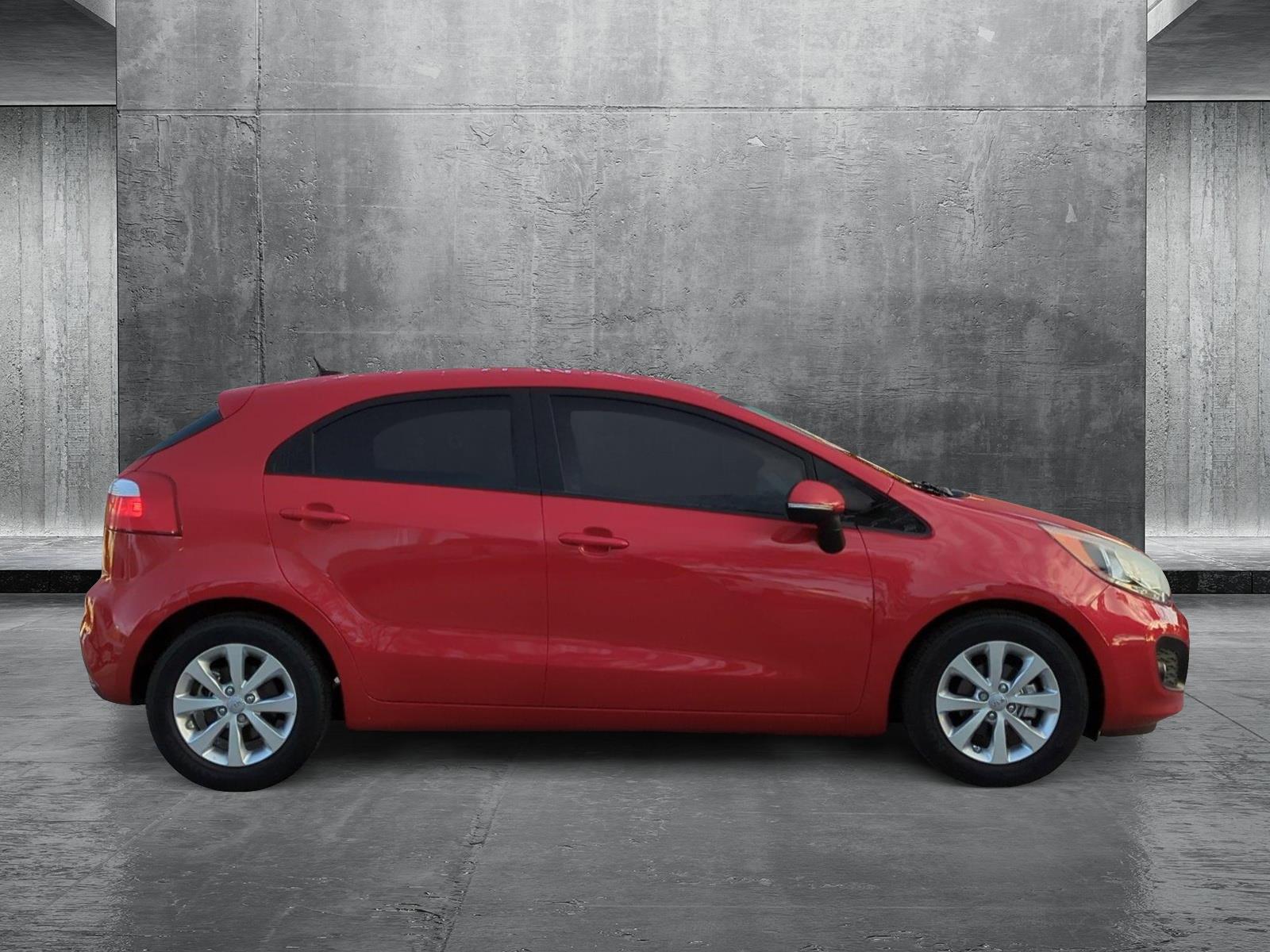 2012 Kia Rio 5-door Vehicle Photo in Ft. Myers, FL 33907