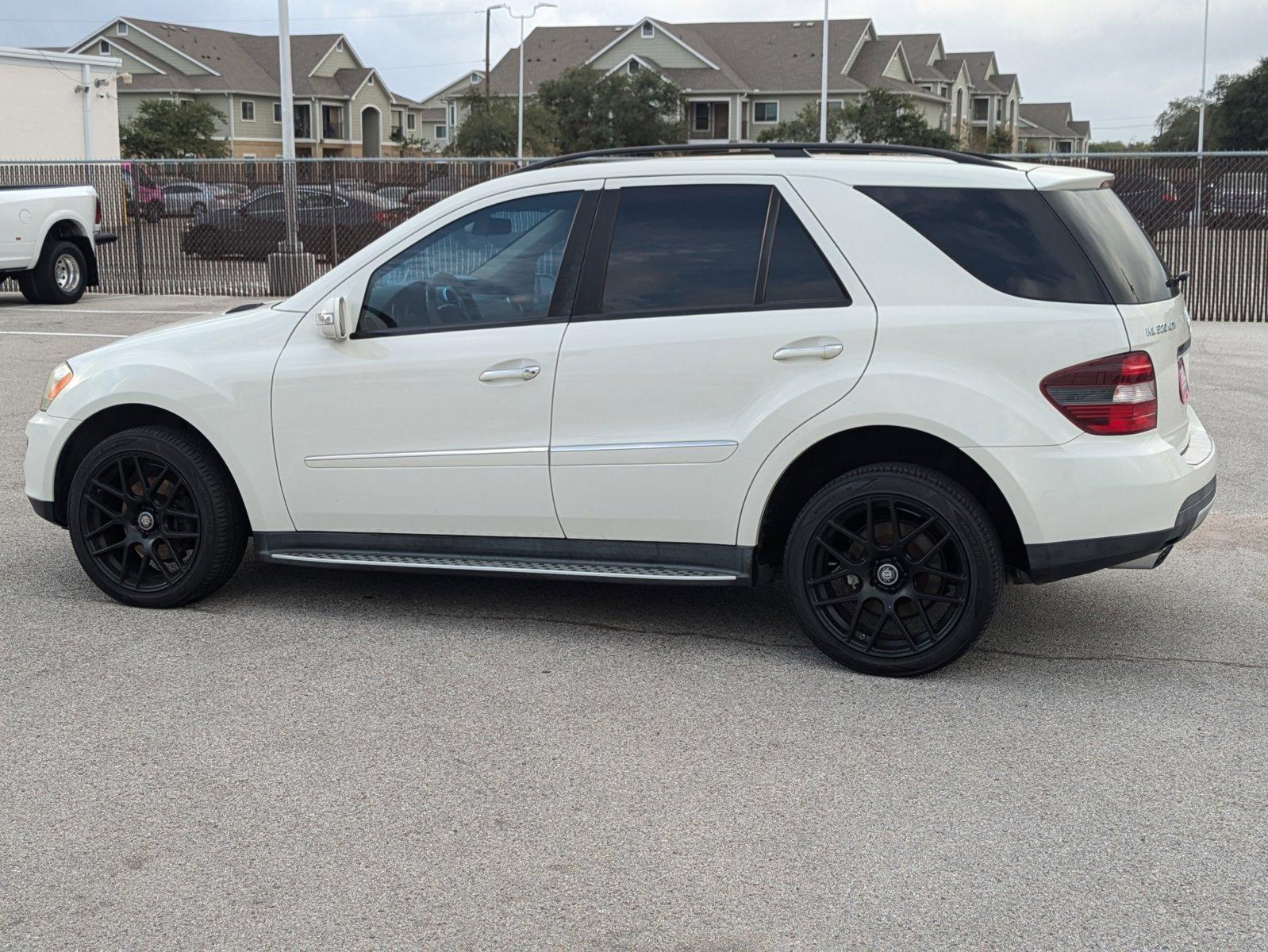 2008 Mercedes-Benz M-Class Vehicle Photo in Corpus Christi, TX 78415