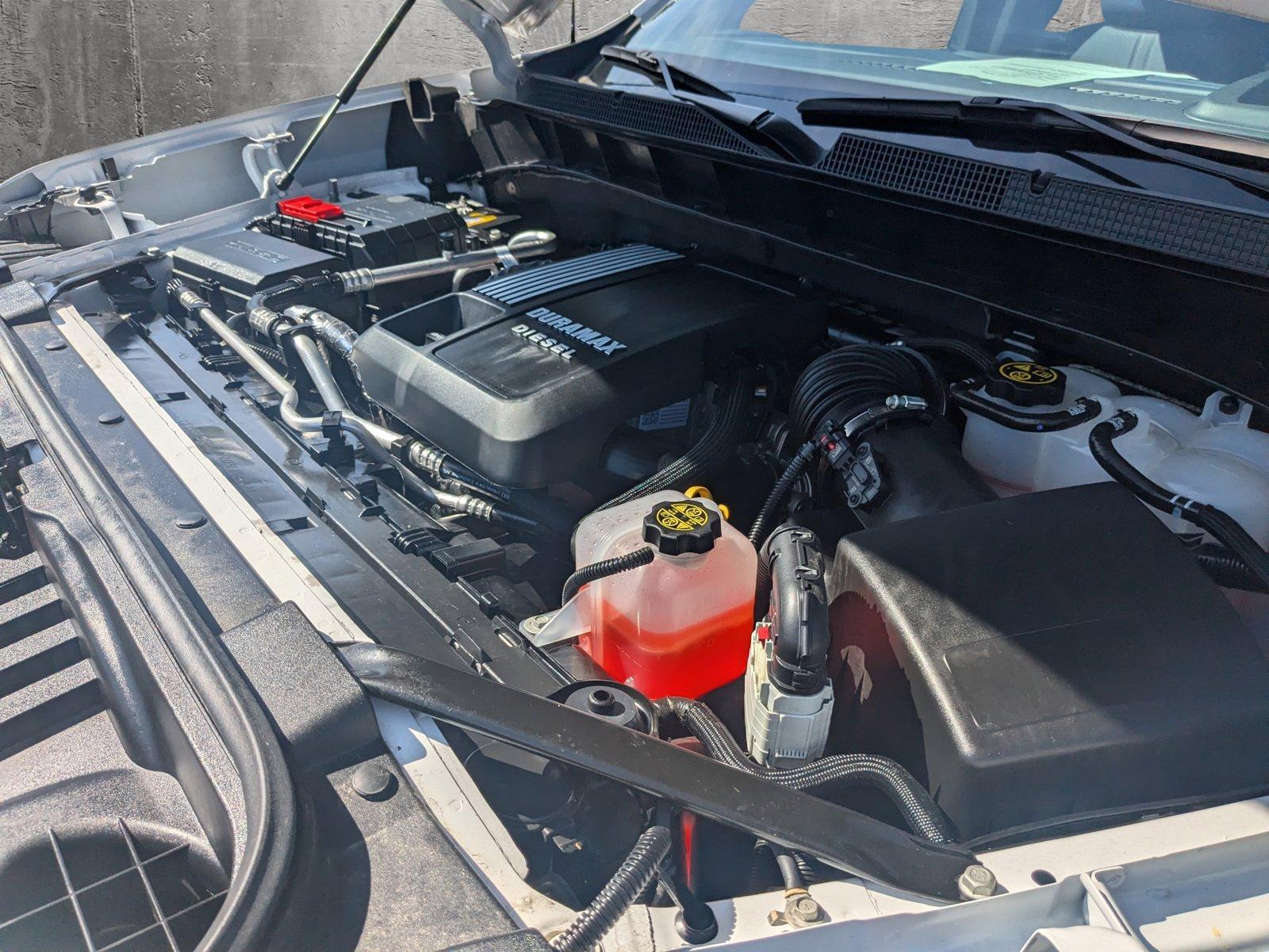 2023 Chevrolet Silverado 1500 Vehicle Photo in LONE TREE, CO 80124-2750