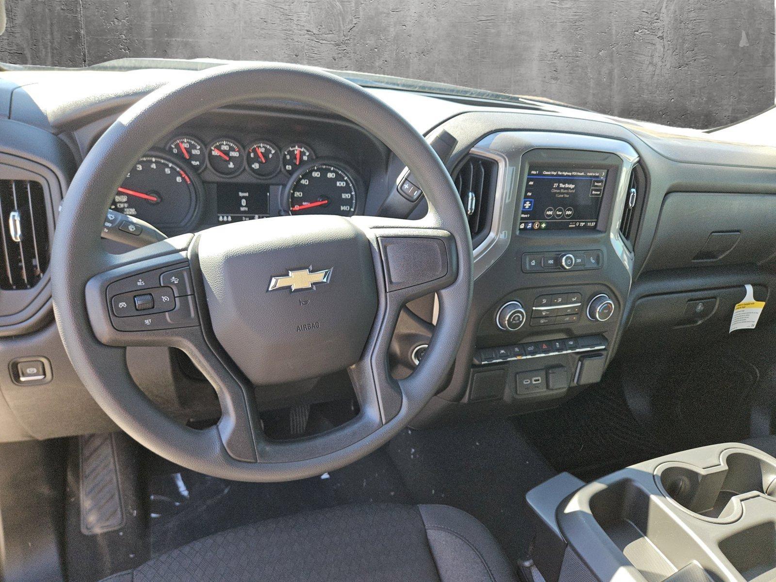 2025 Chevrolet Silverado 1500 Vehicle Photo in NORTH RICHLAND HILLS, TX 76180-7199