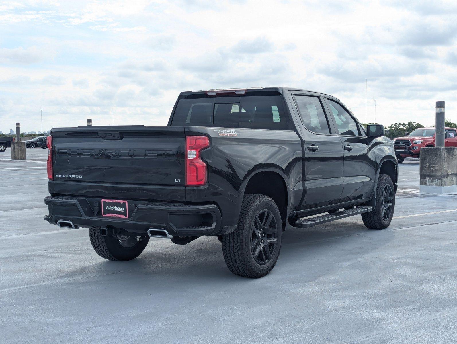 2025 Chevrolet Silverado 1500 Vehicle Photo in PEMBROKE PINES, FL 33024-6534