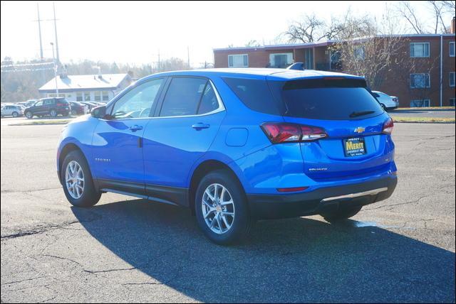 2024 Chevrolet Equinox Vehicle Photo in MAPLEWOOD, MN 55119-4794