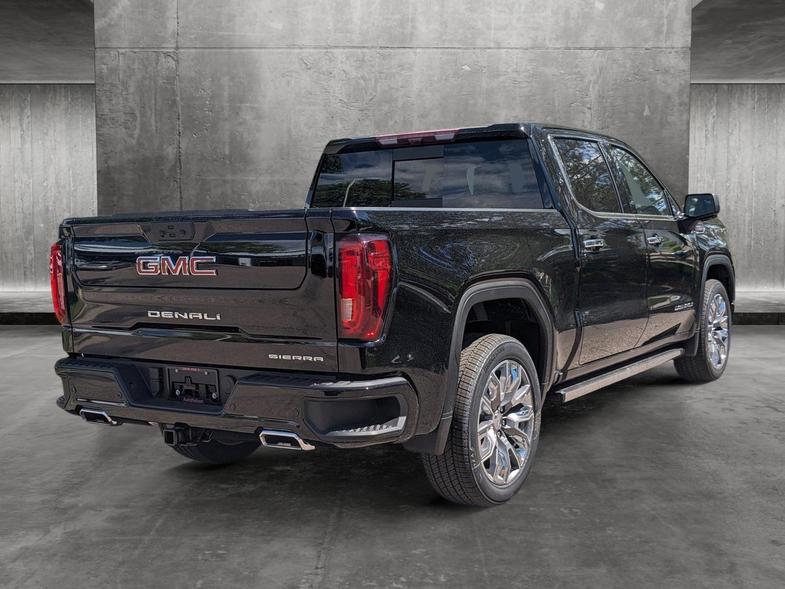 2024 GMC Sierra 1500 Vehicle Photo in LONE TREE, CO 80124-2750