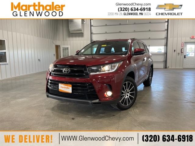 2018 Toyota Highlander Vehicle Photo in GLENWOOD, MN 56334-1123