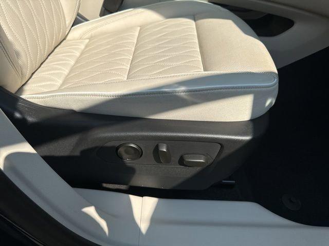 2021 Buick Envision Vehicle Photo in MEDINA, OH 44256-9631