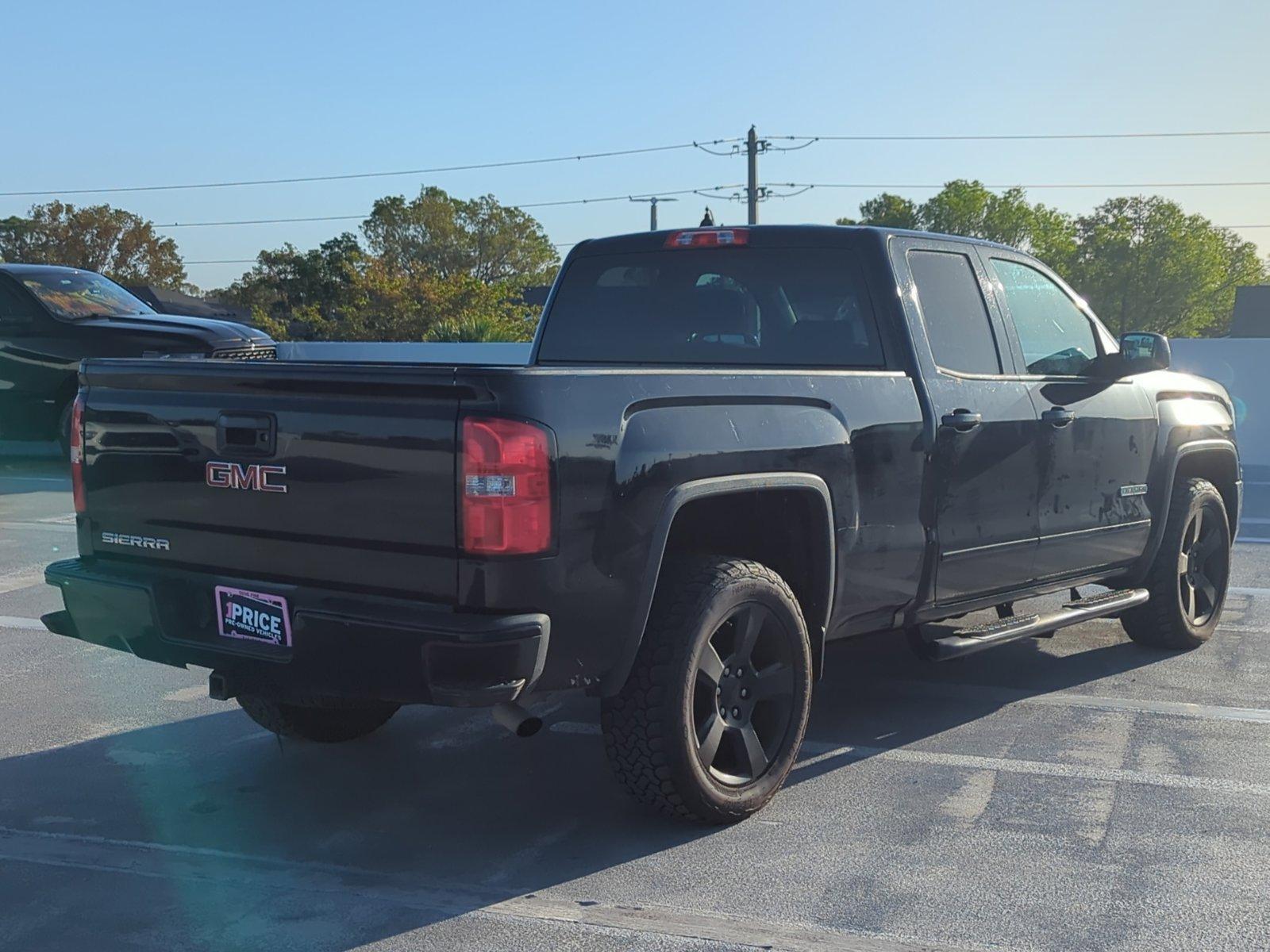 2017 GMC Sierra 1500 Vehicle Photo in Ft. Myers, FL 33907