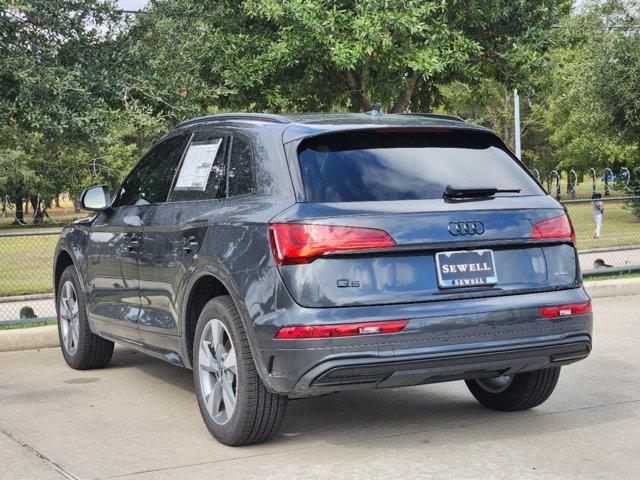 2025 Audi Q5 Vehicle Photo in HOUSTON, TX 77090