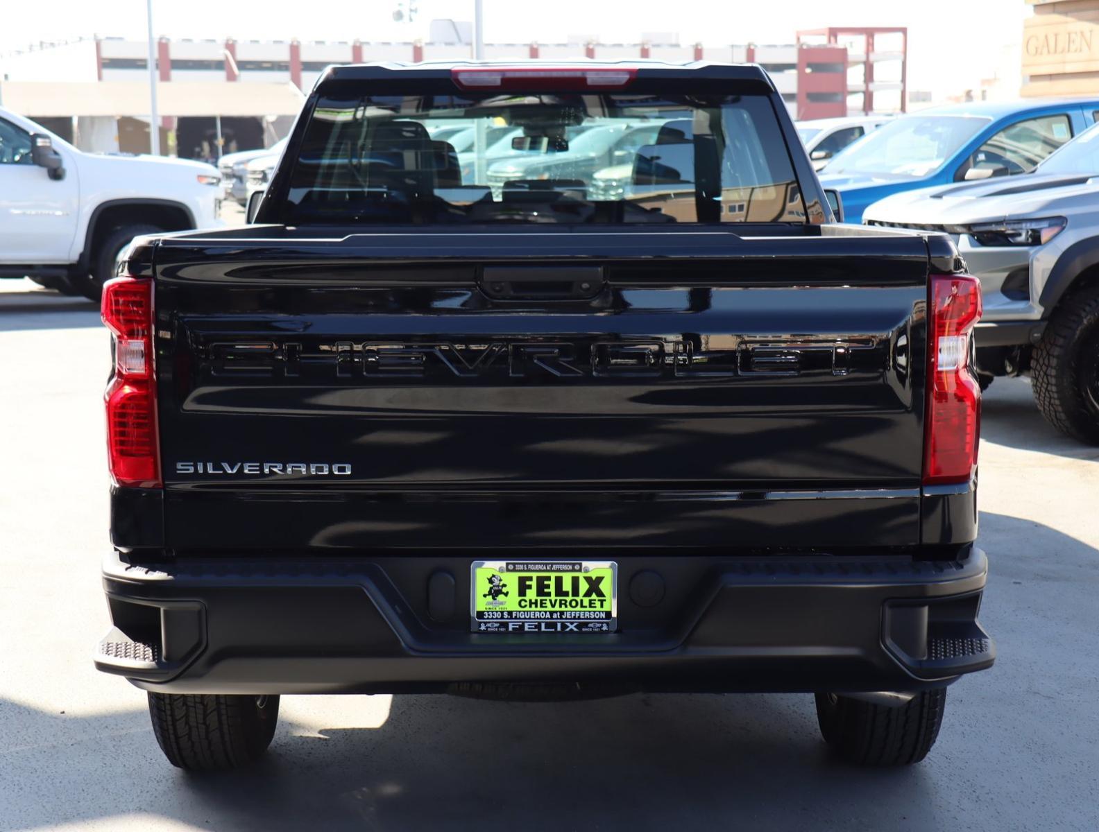 2024 Chevrolet Silverado 1500 Vehicle Photo in LOS ANGELES, CA 90007-3794