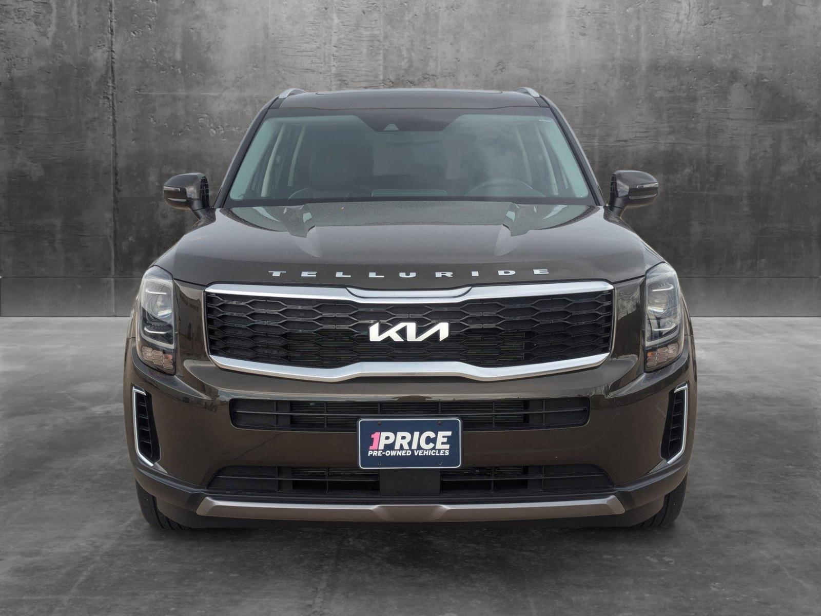 Used 2022 Kia Telluride S with VIN 5XYP6DHC4NG322127 for sale in Corpus Christi, TX