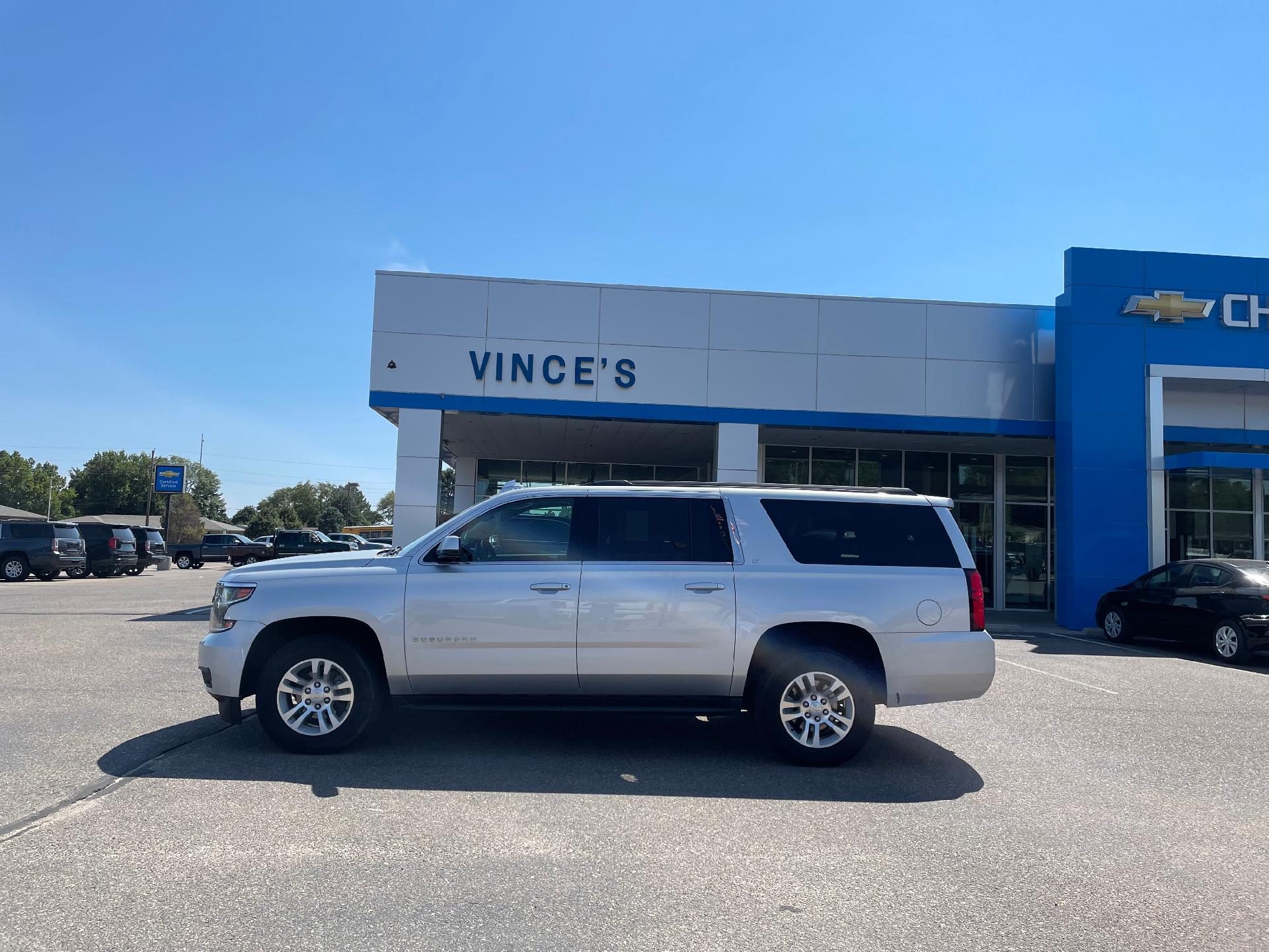 Used 2018 Chevrolet Suburban LT with VIN 1GNSKHKC8JR232116 for sale in Burlington, CO