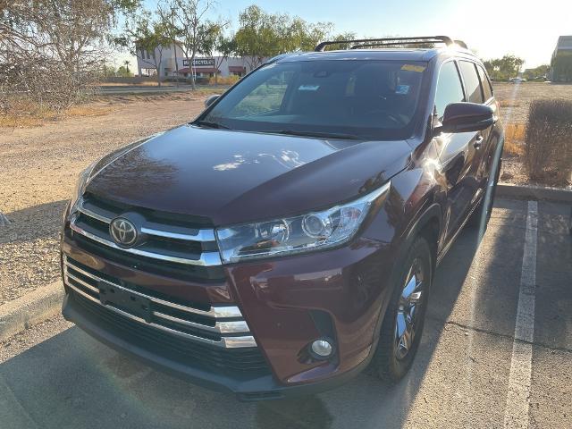 2017 Toyota Highlander Vehicle Photo in GOODYEAR, AZ 85338-1310