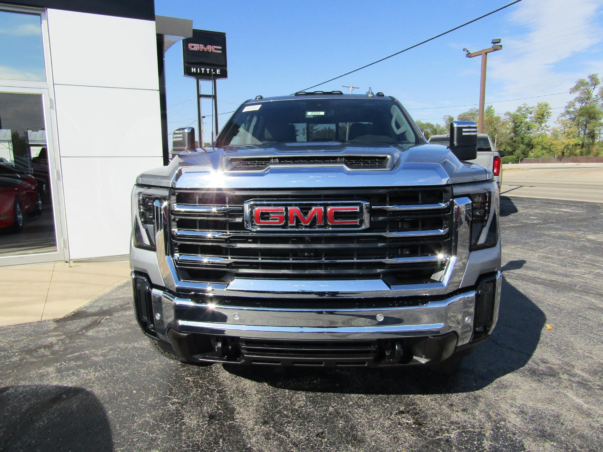 2025 GMC Sierra 2500 HD Vehicle Photo in GREENVILLE, OH 45331-1026