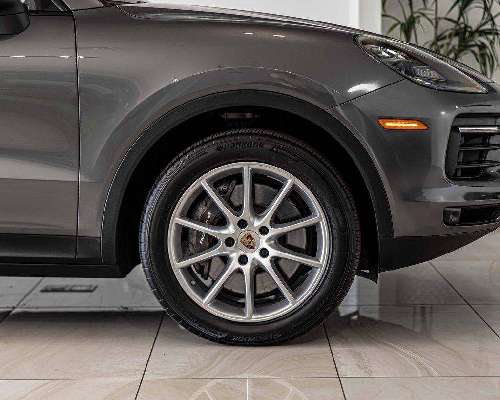 2021 Porsche Cayenne Vehicle Photo in Saint Charles, IL 60174