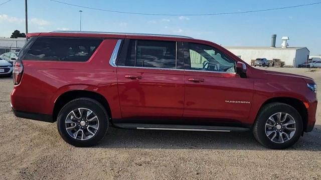 2024 Chevrolet Suburban Vehicle Photo in MIDLAND, TX 79703-7718