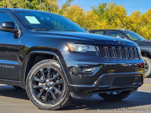 2017 Jeep Grand Cherokee Vehicle Photo in Plainfield, IL 60586