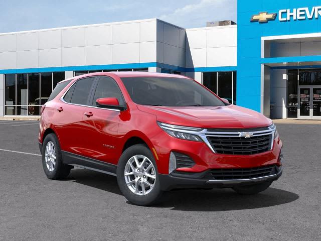 2024 Chevrolet Equinox Vehicle Photo in MOON TOWNSHIP, PA 15108-2571